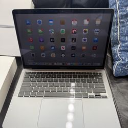 13-inch MacBook Air with Apple M1 chip 8GB unified memory 256GB SSD
