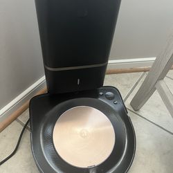 iRobot Roomba s9+ Self-Emptying Robot Vacuum
