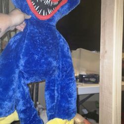 Giant Plushies- HUGGY Wuggy AND Teddy BEARS