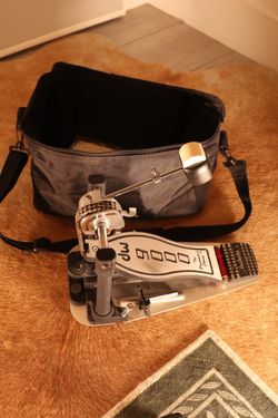 DW 9000 Series Single Kick Pedal - Mint Condition