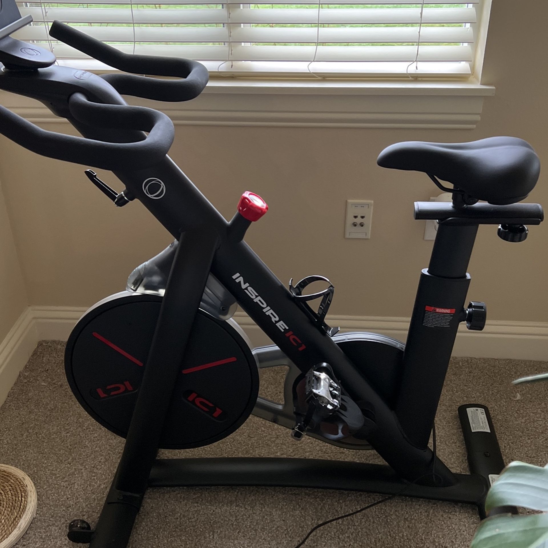 Peloton Wanna Be Inspire From Costco for Sale in Kirkland WA