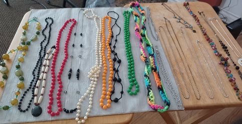 Necklaces $1 To $7