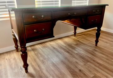 Office desk