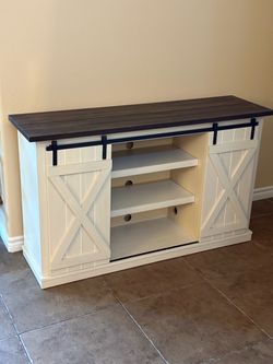 Beautiful Entertainment Center TV Stand Drawer Cabinet Buffet Table