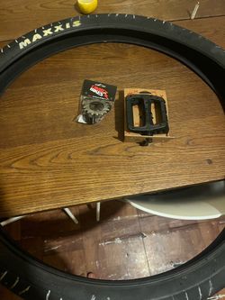 Used hookworm and brand new pedals