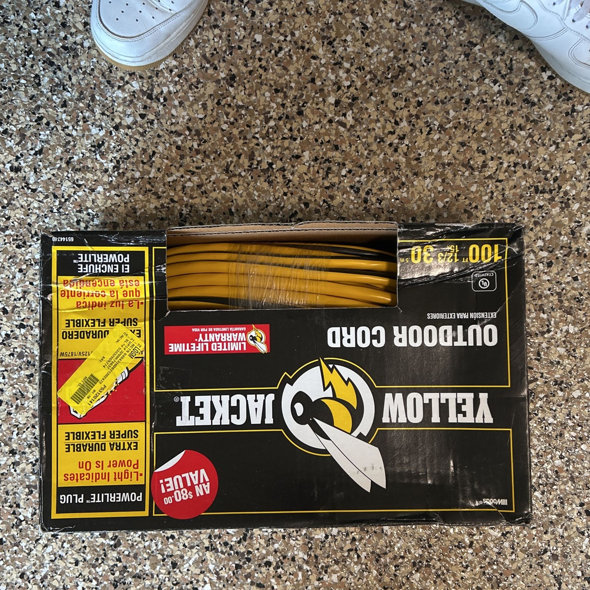 100ft Extension Cord