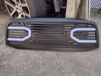 Grill Part Dodge Ram 1500 W 2013 - 2018 