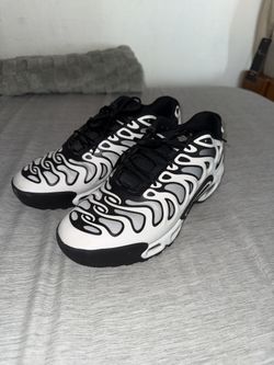 Nike Air Max Plus Black And White