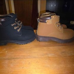🧚‍♀️BLACK OR BROWN CHILDRENS BOOTS.ALL SIZES LISTED IN DESCRIPTION