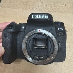 Canon 77D 