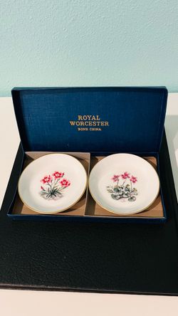 Royal Worcester Bone China Floral Dishes Set of 2