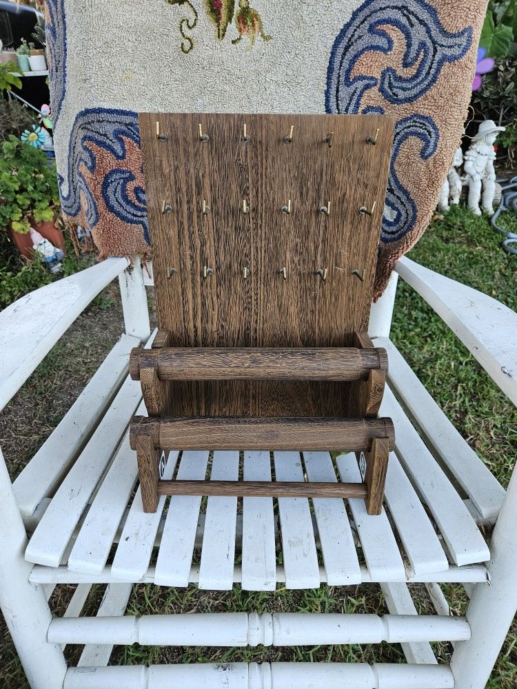 Bracelet/Keychain Display