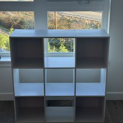 Bookshelf 