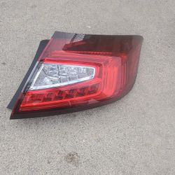 HONDA CLARITY TAILLIGHT PASSENGER SIDE 2018-2019-2020-2021