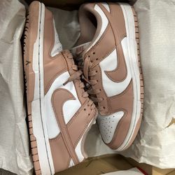 Nike dunk low rose