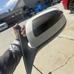 Side Mirror. Oem  Driver. Mercedes Benz 2009 