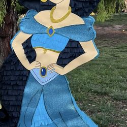 Jasmine pinata 60” tall for decoration