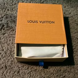 Louis Vuitton belt