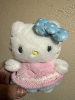 Hello Kitty Keychain