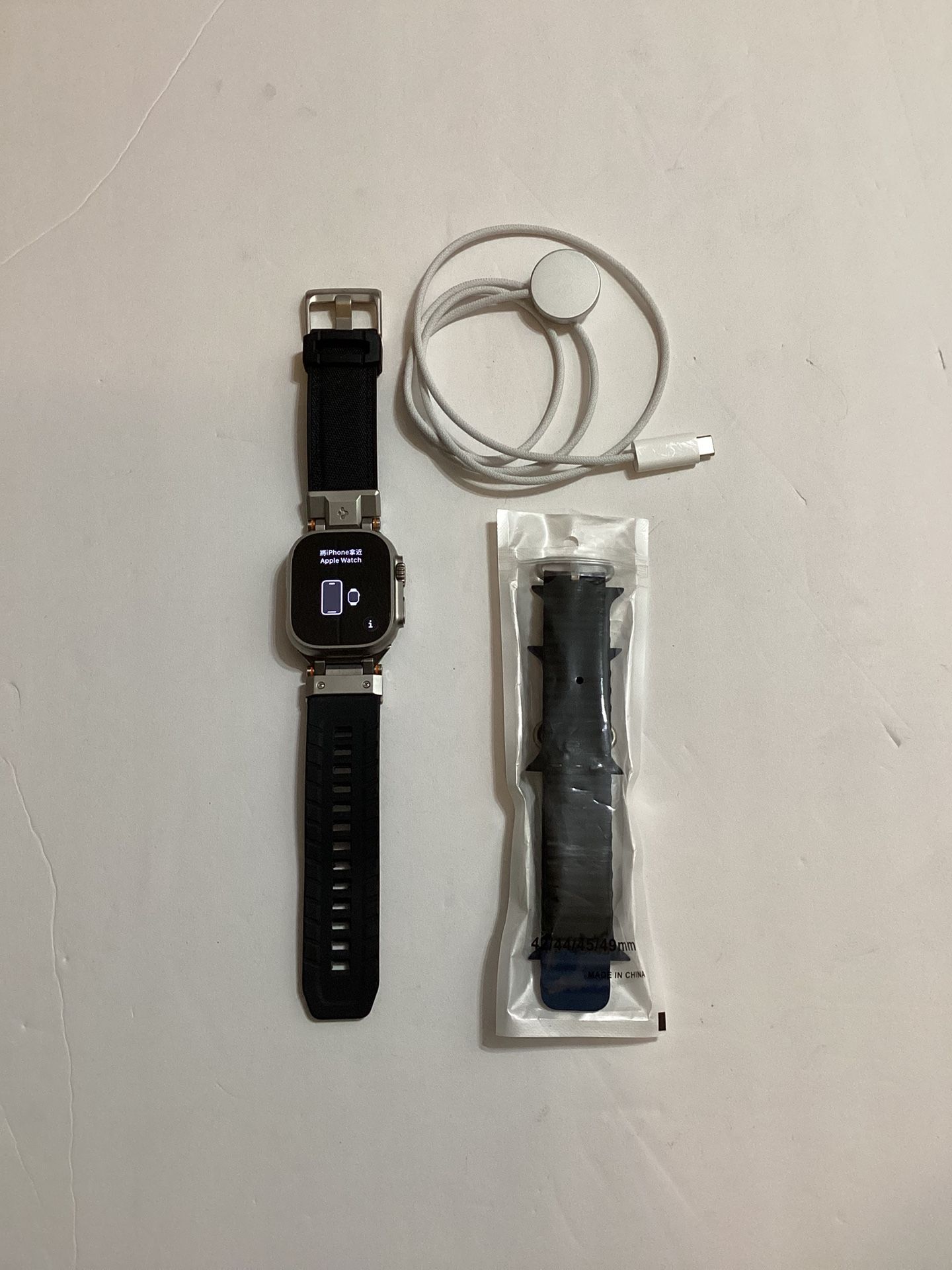 Apple Watch Ultra 2 / 49mm Titanium Case - Worn Only Once