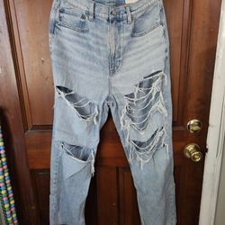 American Eagle Baggy Mom Jean Comfort Stretch Waistband Ripped Jeans Size 12