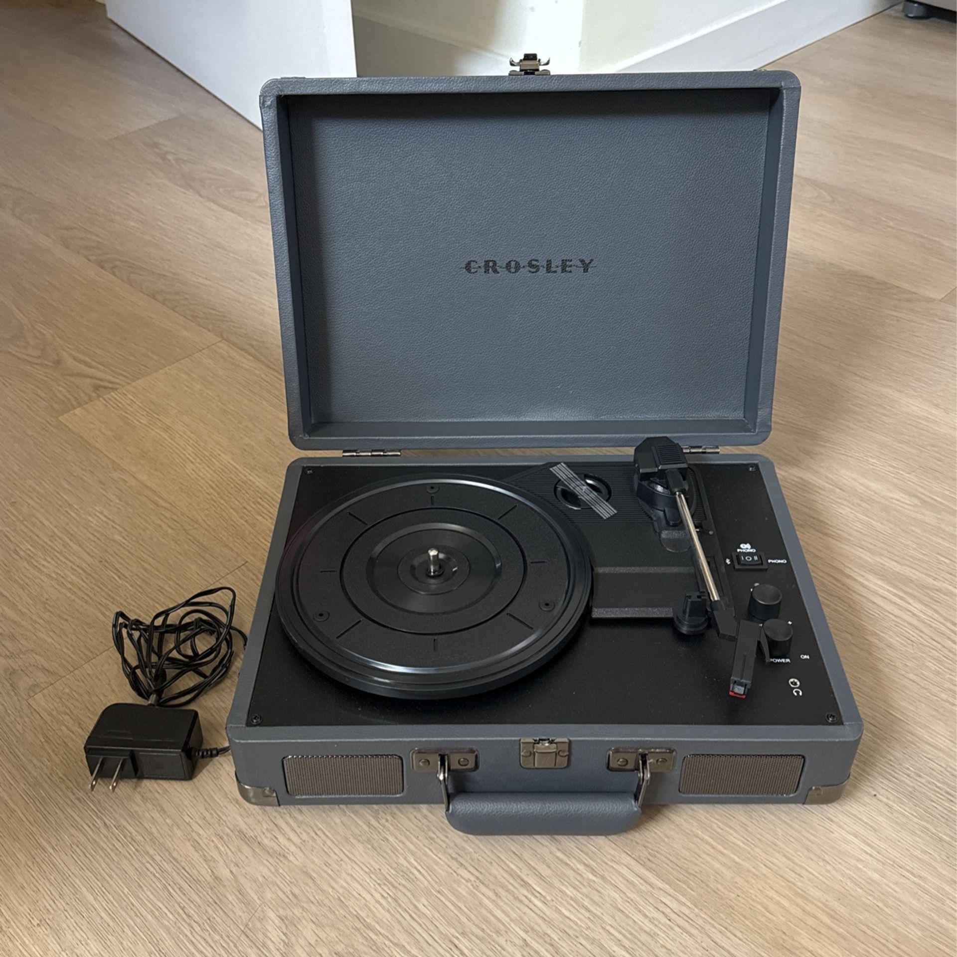 Crosley Suitcase Vinyl Record Player