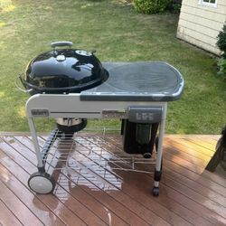 Webber Smoker Cooker 