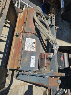 463/Mini bobcat rototiller