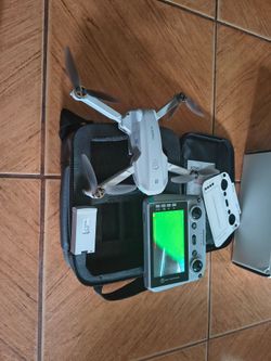 Plegble PL-720 drone