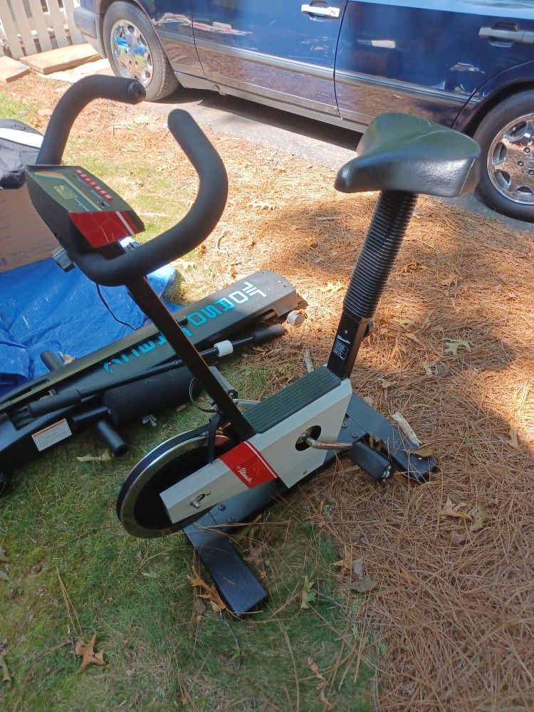 2wd electric bicycle Velotric Discover 2 Step Thru Electric Bike  Bikecraze