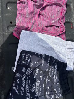 Lululemon Activewear Bundle – 2 Shorts + Tank Top – Women’s Medium