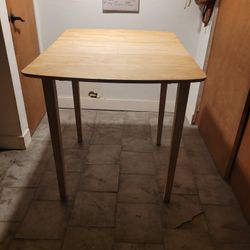 Extendable Solid Wood Dining Table