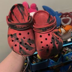 Crocs 1