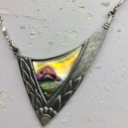 MAGNIFICENTLY DESIGNER ROCKY MOUNTAINS  ASYMMETRICAL 