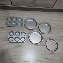 Baking pans