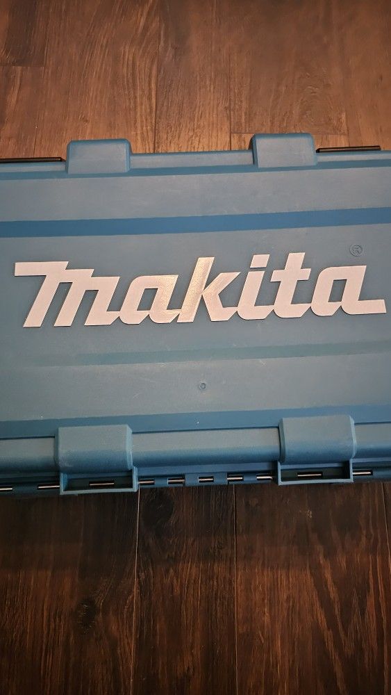 Makita XPH012 18V LXT® Lithium-Ion Cordless 1/2” Hammer Driver-Drill Kit (3.0Ah)