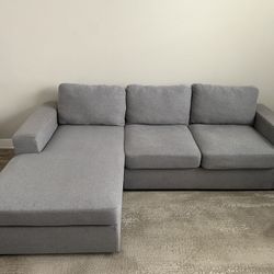 Sectional Sofa with Reversible Chaise