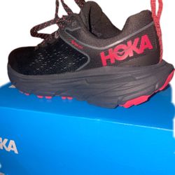 HOKA W Challenger ATR 6 GTX Size 7B