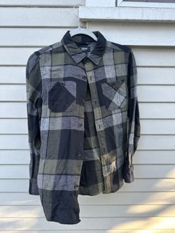 Boys Flannels Sizes Youth Medium To Large.