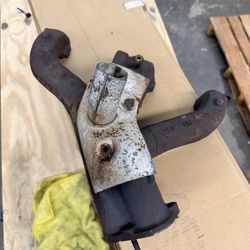 Datsun L16 Exhaust Manifold 