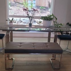 REDUCEDx2!  6-10 Seater Extendable Glass Dining Table