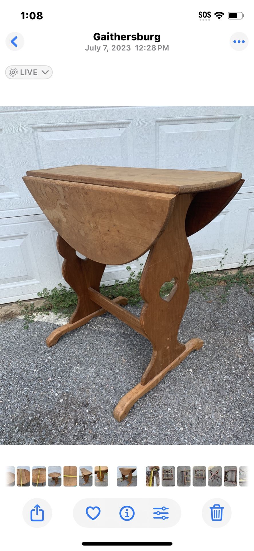Early 20th Century English Oak Table With Drop Leaf Top