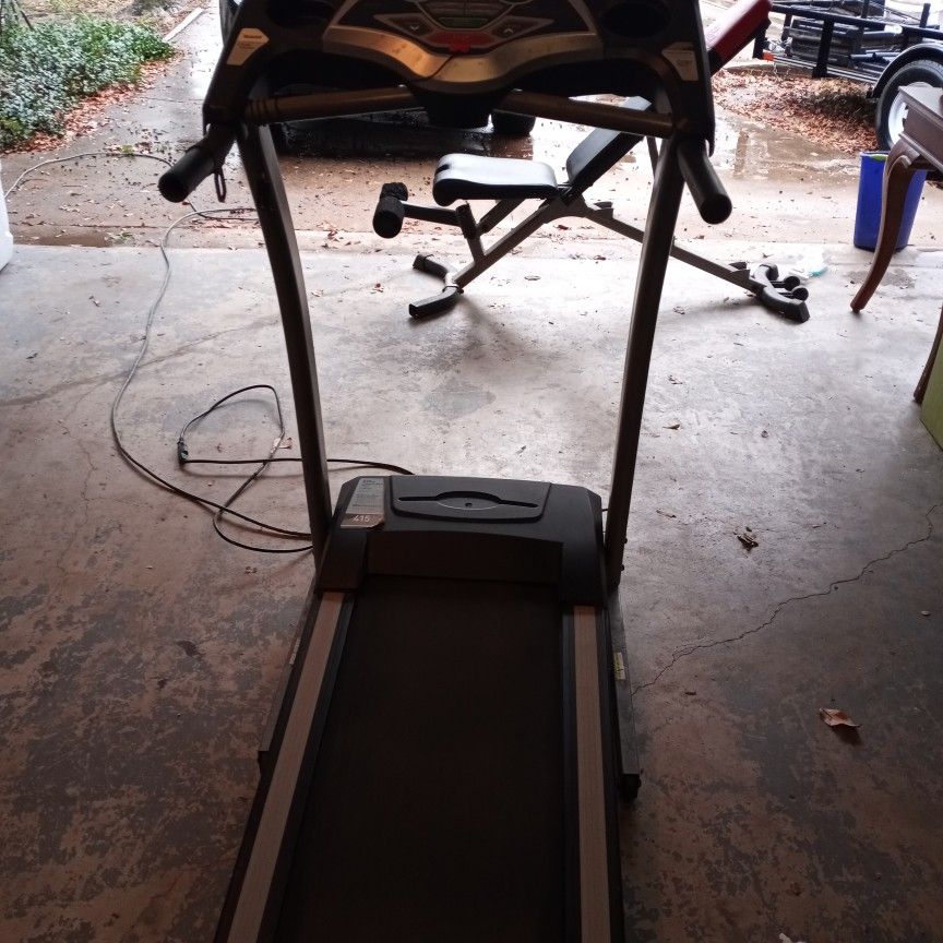 Triumph 415T soluble Treadmill
