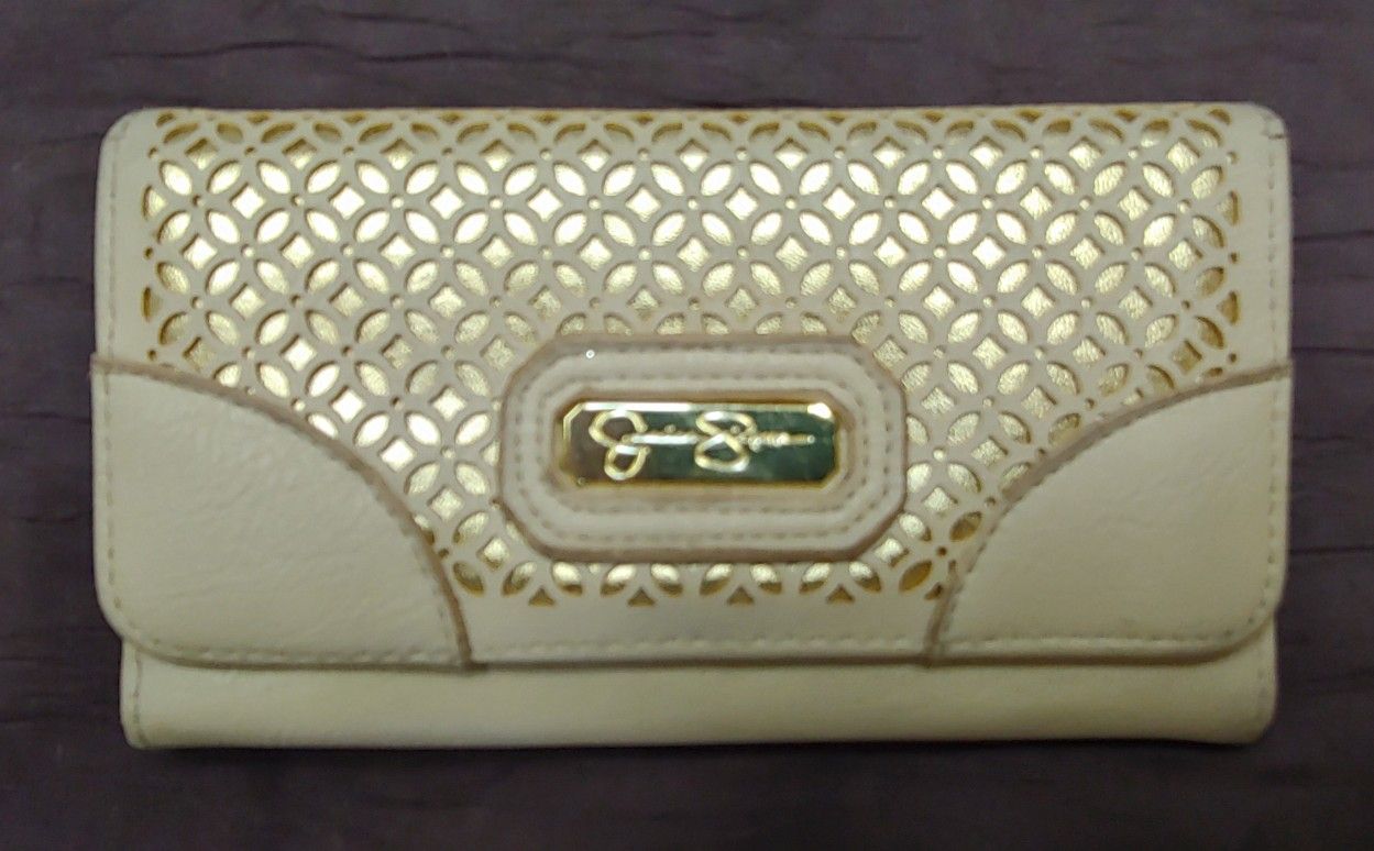 Jessica Simpson snap wallet