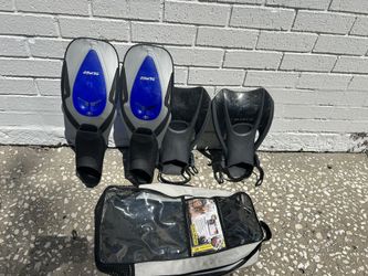 Snorkeling Gear 