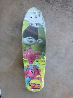 Trolls Skateboard