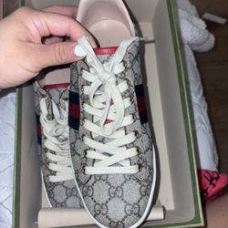 Gucci Shoe All Original