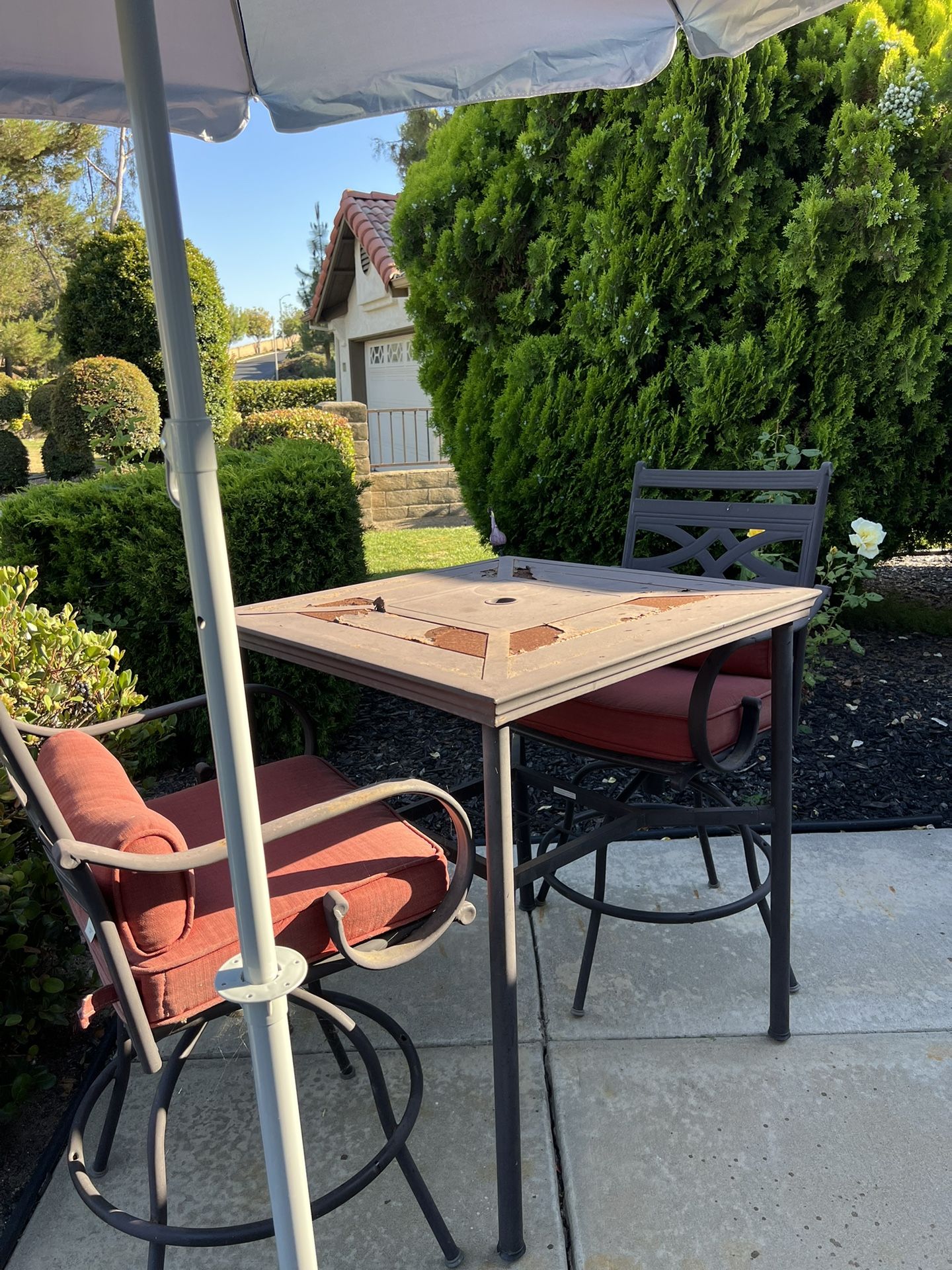 Free Table And chairs