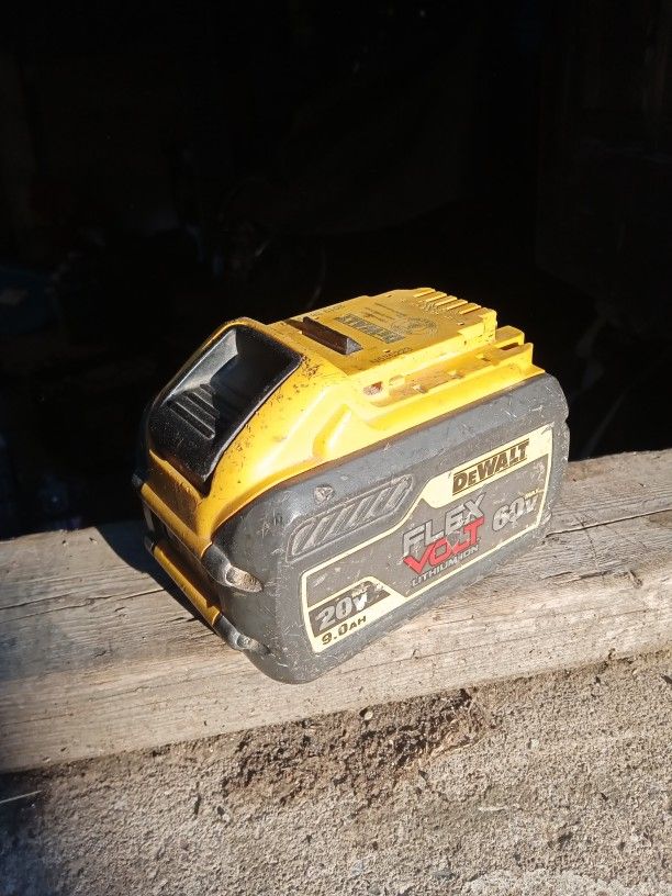 Good Working DeWalt Battery Flexvolt 9ah