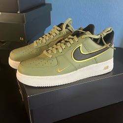Nike Air Force 1 ‘07 LV8 Oil Green/Black-Metallic Gold 10.5M